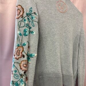 Abercrombie & Fitch Gray Cardigan Zipper Sweater with Floral Embroidery